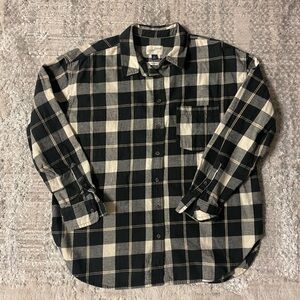 Women’s Universal Thread Black and Cream Oversized Medium Flannel